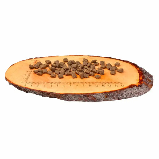 Ração Carnilove para gatos esterilizados, com javali e cordeiro, sem cereais.